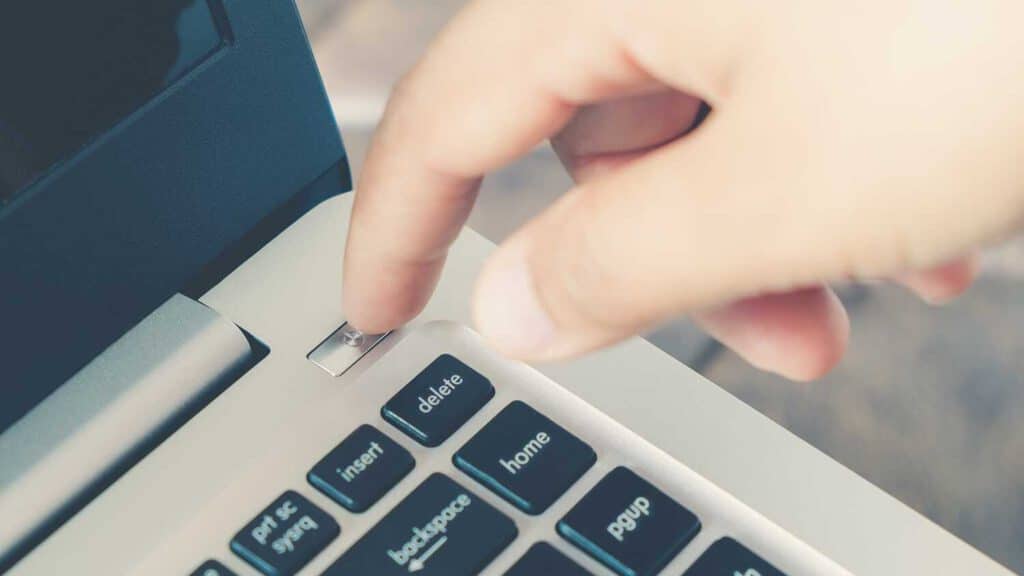 האם כדאי לכבות את המחשב כל יום​